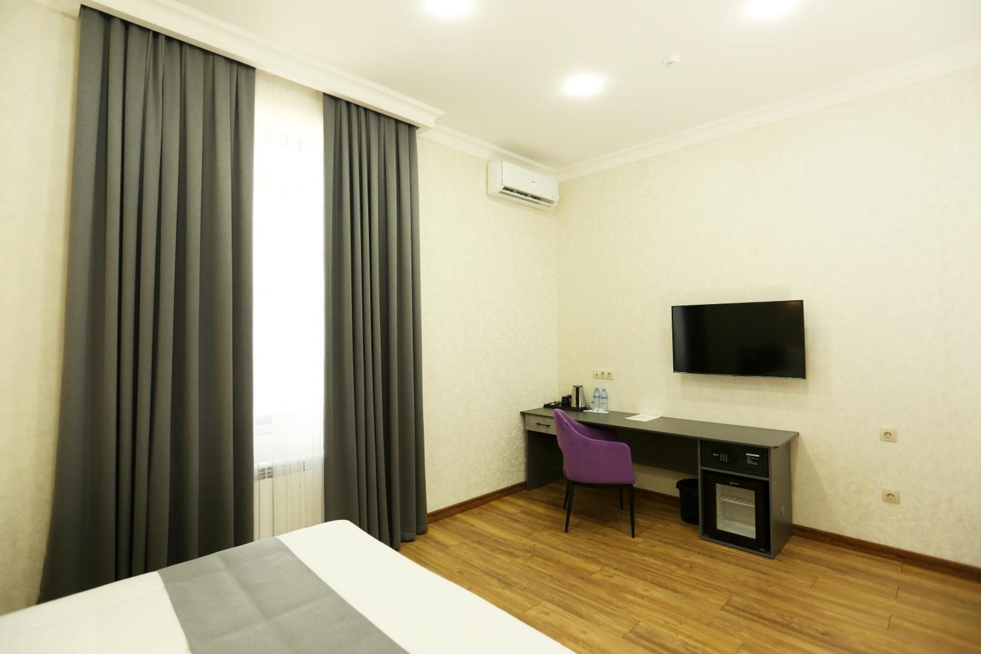 Parklane Hotel Tashkent Bagian luar foto