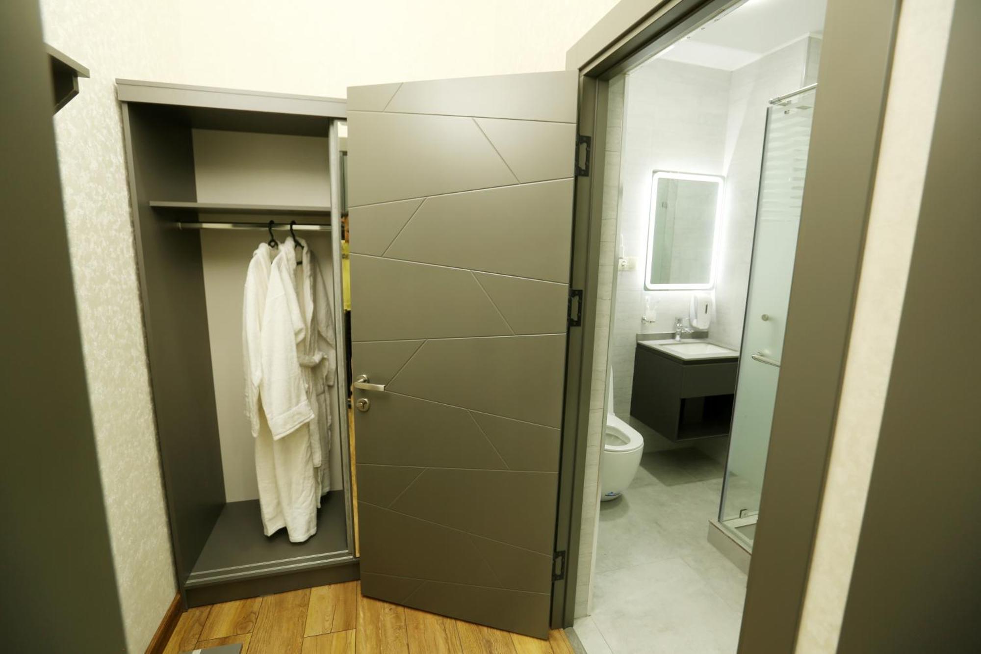Parklane Hotel Tashkent Bagian luar foto