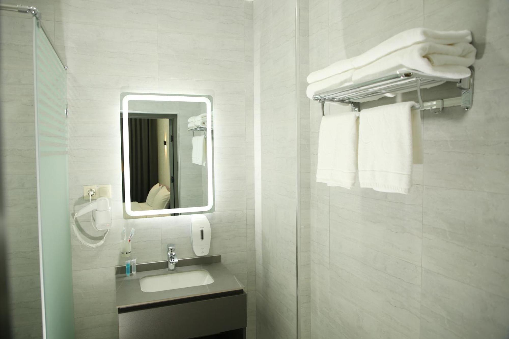 Parklane Hotel Tashkent Bagian luar foto