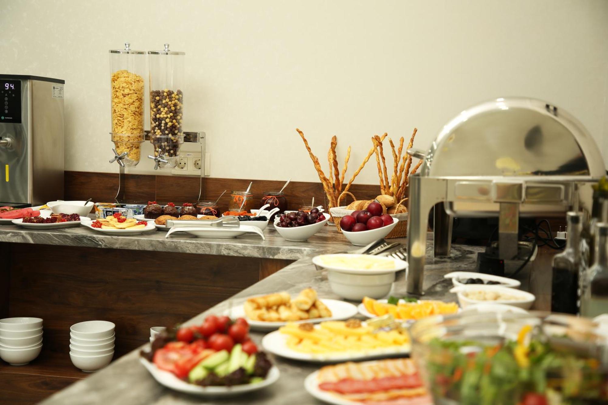 Parklane Hotel Tashkent Bagian luar foto