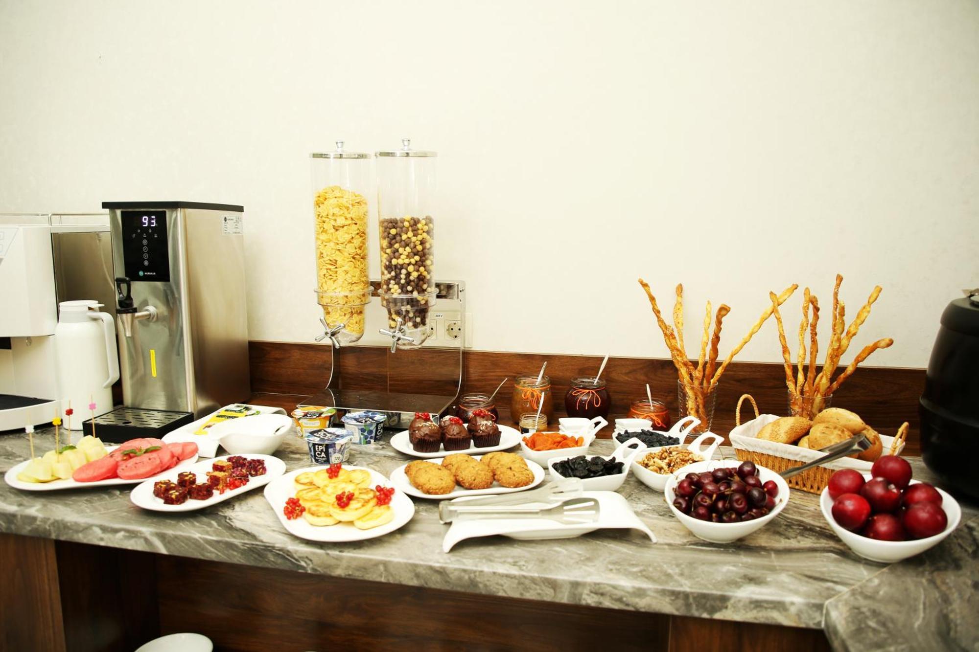 Parklane Hotel Tashkent Bagian luar foto
