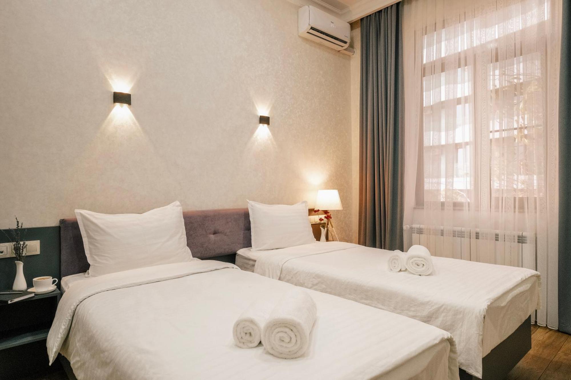 Parklane Hotel Tashkent Bagian luar foto